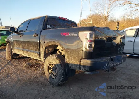 2012 Toyota Tundra Grade 5.7L V8 z USA, uszkodzony, nr VIN 5TFDW5F10CX211644